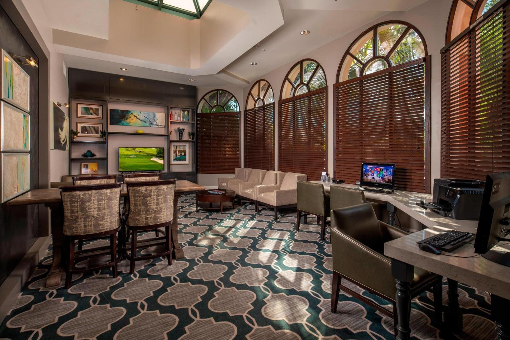 Sheraton Suites Fort Lauderdale At Cypress Creek Bagian luar foto