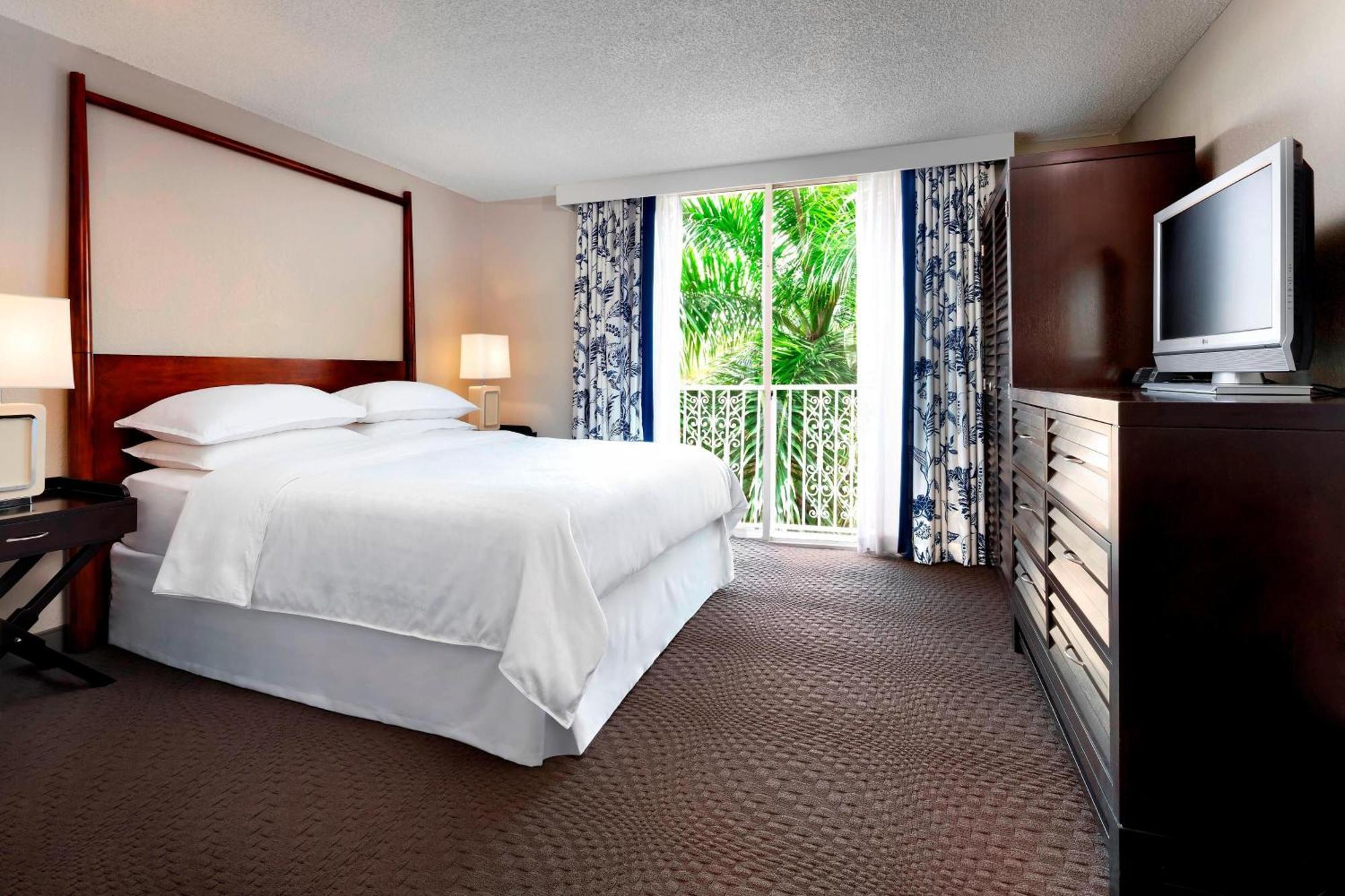 Sheraton Suites Fort Lauderdale At Cypress Creek Bagian luar foto
